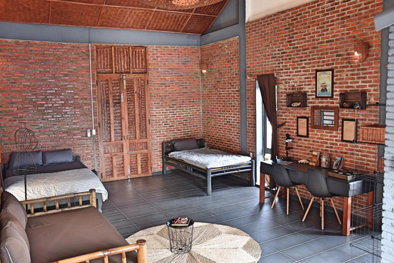 The Happy Bird B&B Hoi An Exterior photo